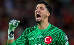 Altay Bayındır, Süper Lig Devine Transfer Oluyor!