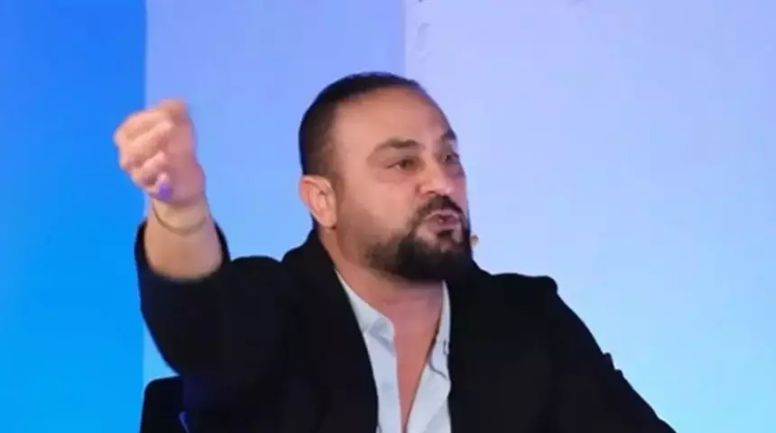 Hasan Şaş çıldırdı: Sen şeref yoksunusun