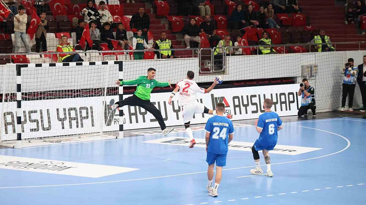 A Milli Hentbol Takımı Elazığ’da Fark Attı